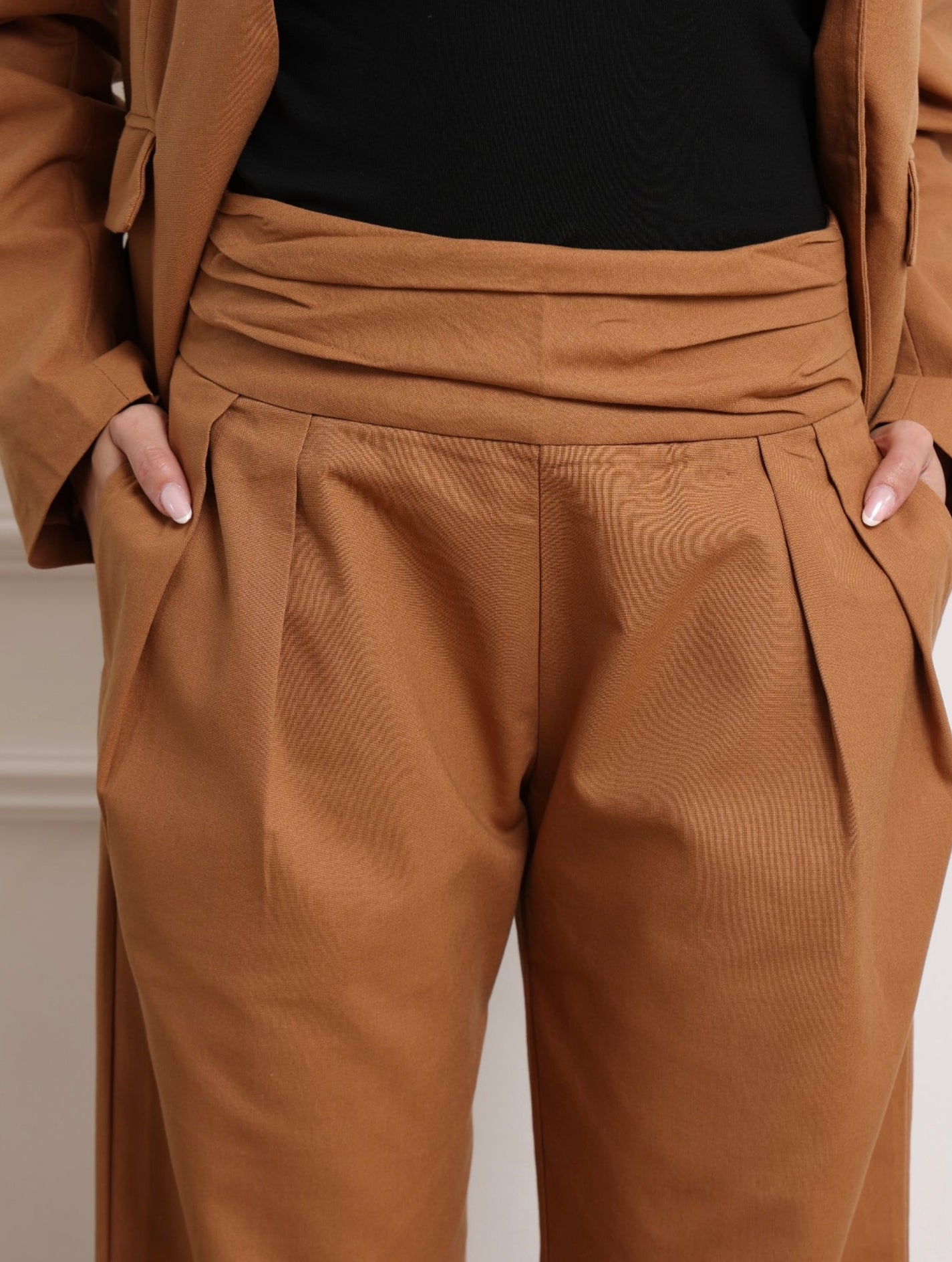 Camel Tailored Set